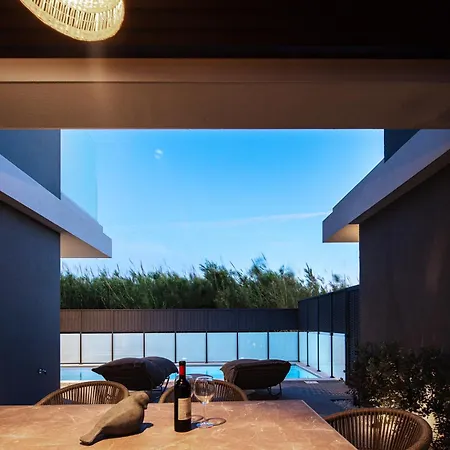 Villasaints I Private Pool Villas, Walk To Beach, Bbq La Canée