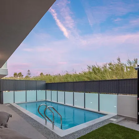 Villa Villasaints I Private Pool Villas, Walk To Beach, Bbq La Canée