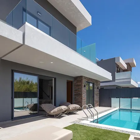Villasaints I Private Pool Villas, Walk To Beach, Bbq * La Canée