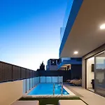 Villasaints I Private Pool Villas, Walk To Beach, Bbq וילה חאניה