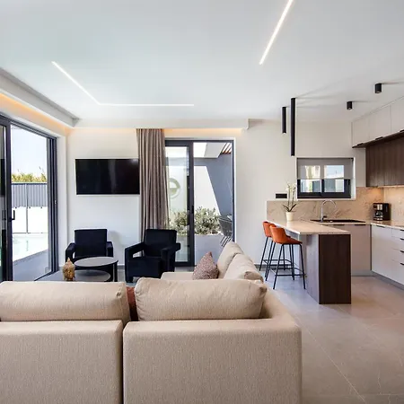 Villasaints I Private Pool Villas, Walk To Beach, Bbq Villa *