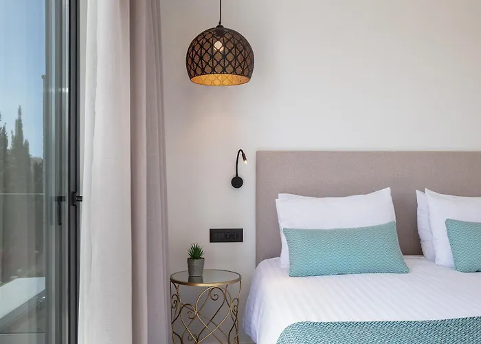 Villasaints I Private Pool Villas, Walk To Beach, Bbq *