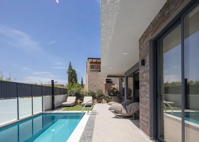 Villasaints I Private Pool Villas, Walk To Beach, Bbq Chania (Crete)