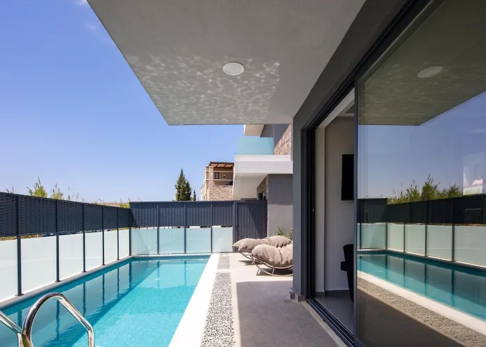 Villa Villasaints I Private Pool Villas, Walk To Beach, Bbq Chania (Crete)