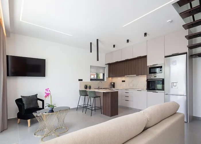 Villasaints I Private Pool Villas, Walk To Beach, Bbq Villa