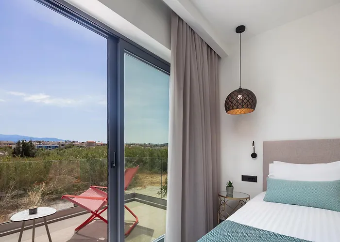 Villasaints I Private Pool Villas, Walk To Beach, Bbq